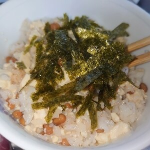 納豆・豆腐の栄養満点！ヘルシー丼